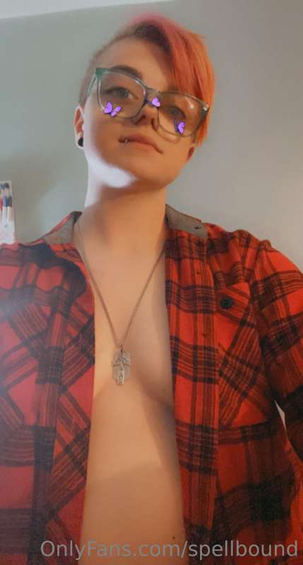 Short little Birthday photo shoot in my favorite flannel.
