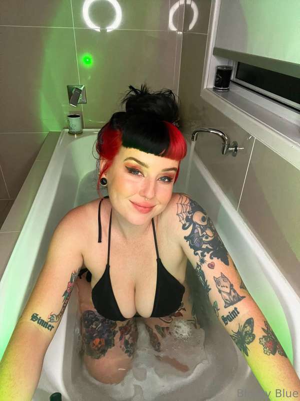 Bikini in the bath? Why not 😜 swipe to see me strip for you