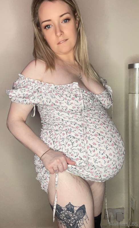 pregnantleanna