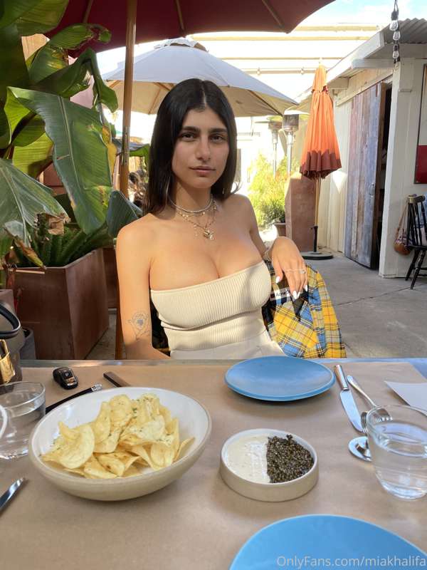 Foto 103 de Mia Khalifa en Tocromo
