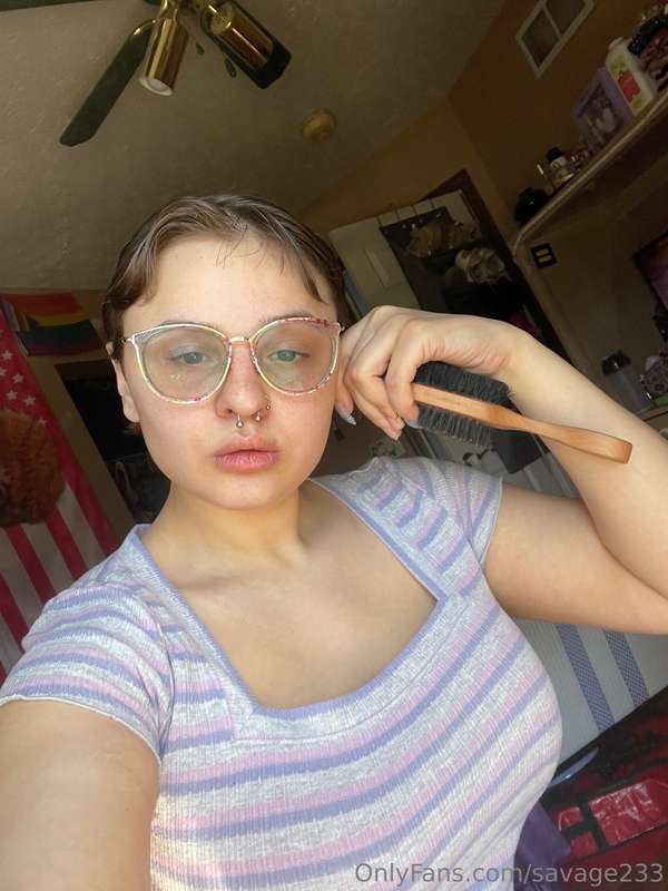 Your pretty baby needs her nails done, who’s   paying?  ~~~~..