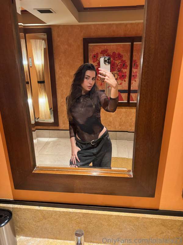 Headed out with my friends to a Japanese restaurant, cocktai..