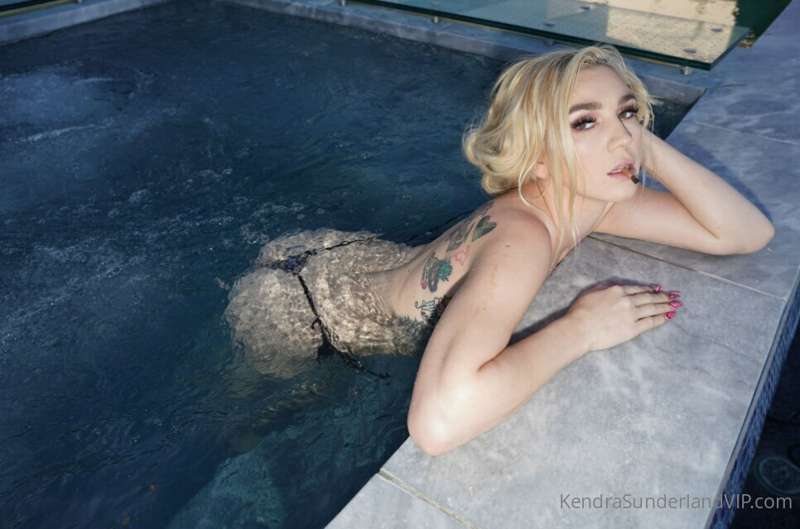 Photo 149 of Kendra Sunderland on Tocromo
