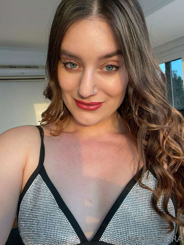 Happy Sunday! 🥰💋

Be the best version of you.🦋