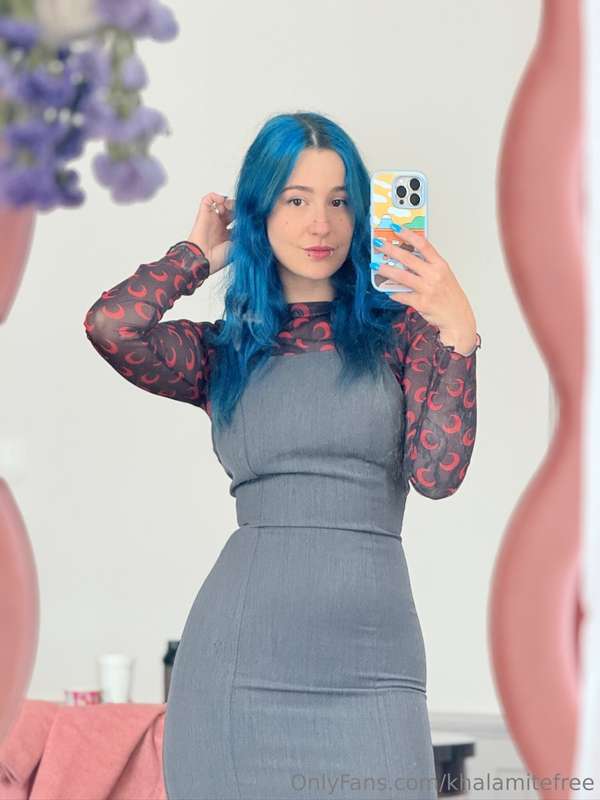 Do you like my working girl style? 👩‍💻