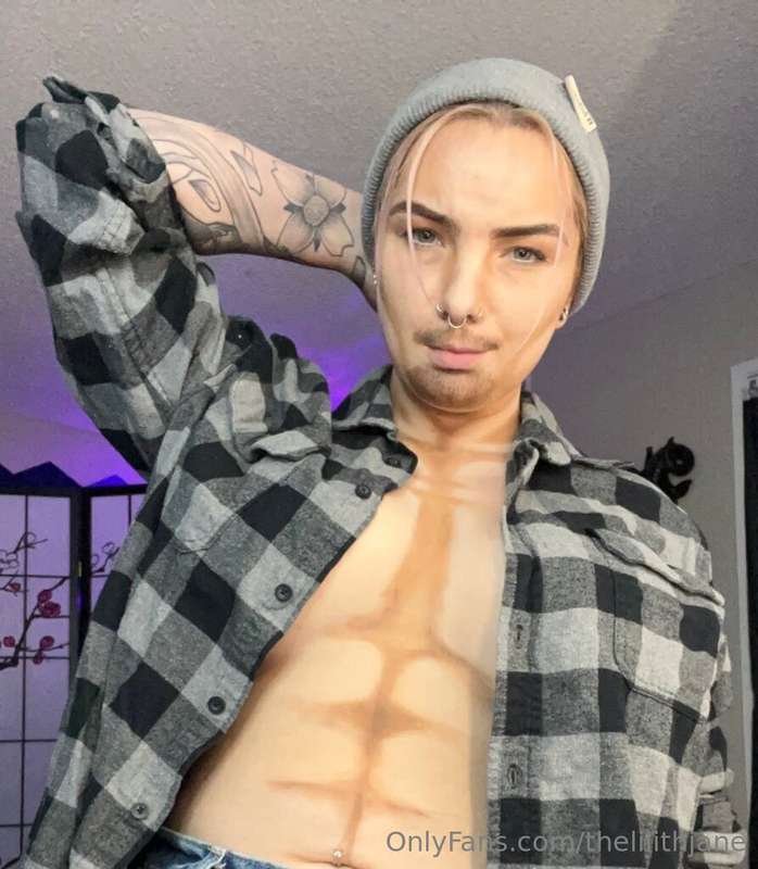 Gender bend 8.13.25 Livestream!!Dildo suckingTitty suckingMe..