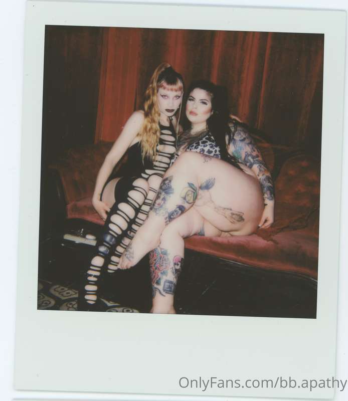 ❤️‍🔥 me n @sugarbooty being tempting ❤️‍🔥

// shot by @allpu..