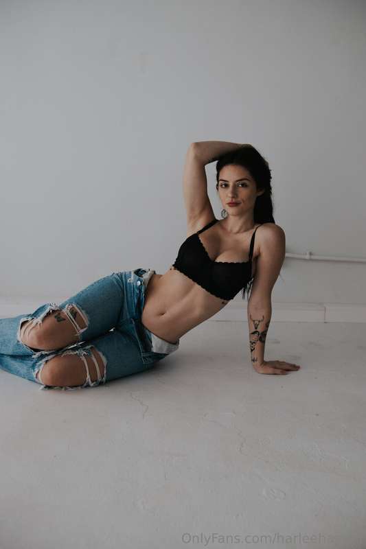 harleehassell photo