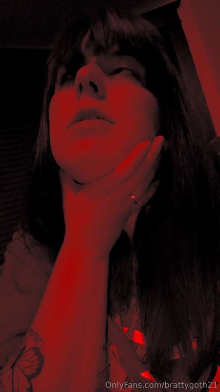 brattygoth21