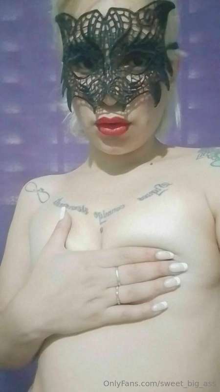 Would you like to see my new photo album?