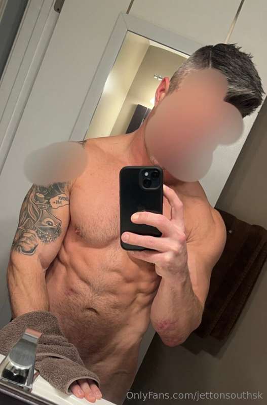 chiselled43