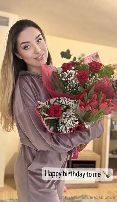 Happy Birthday to Me🎂😘Today is my 26 Birthday🤩I will be very..