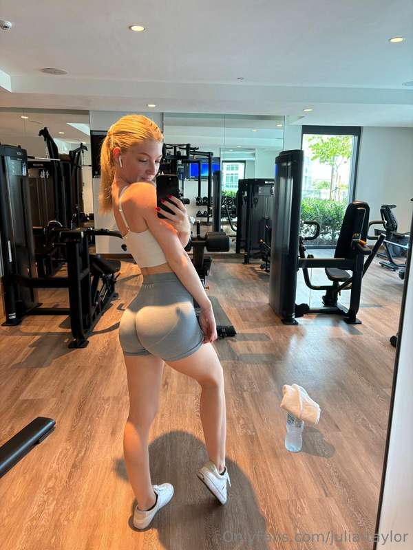 julia-taylor