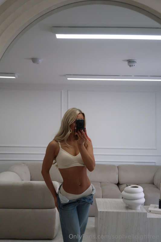 sophielleighfree