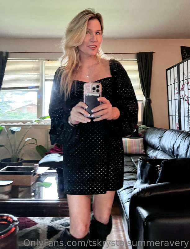 The only thing better then wearing sexy dresses, is taking o..