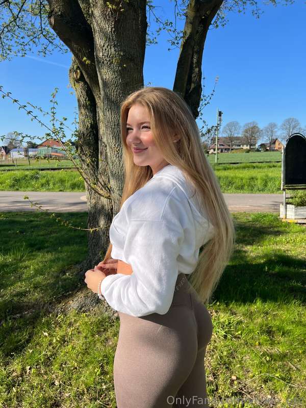 vivien_esc