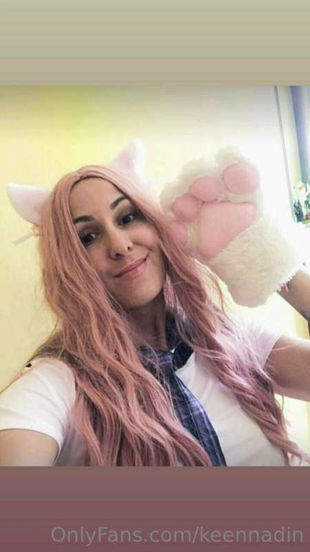 ❄️🔥People say the cold is easier to bare if u have warm PUSS..