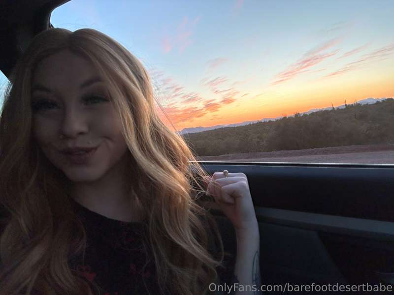 barefootdesertbabe
