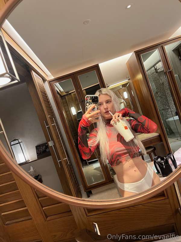 Ok but like… if hot girl hydration includes shake, I’m winni..