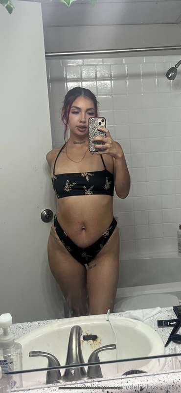 delicious-cassy