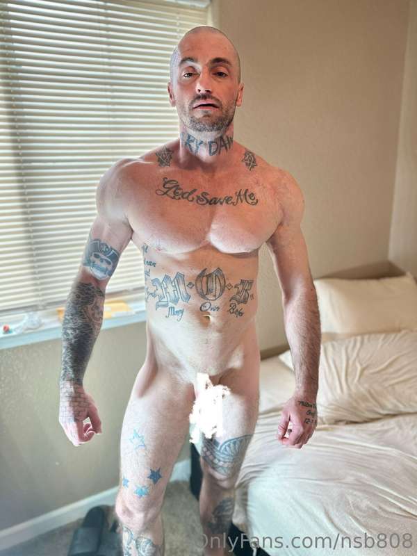 Uncensored pics below from today’s shoot