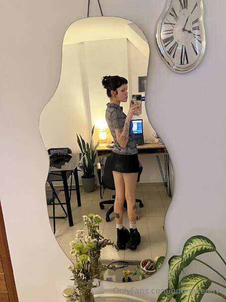 heading out for some drinks with my girls 🍸 this is my fit t..