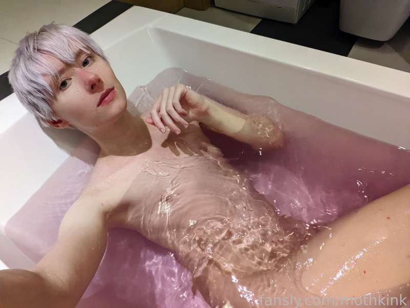 mothkink image #2