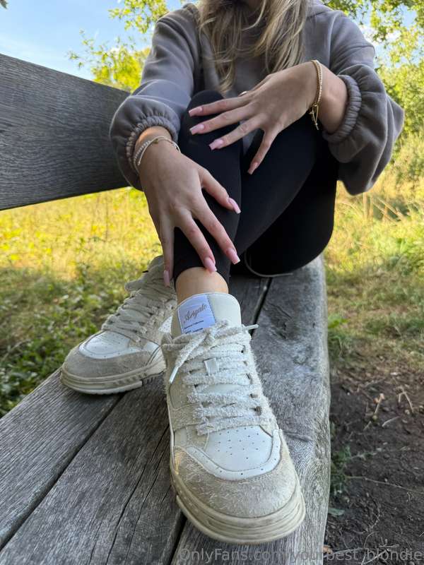 yourbest_blondie
