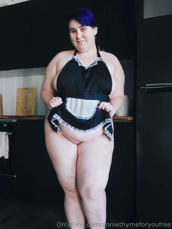Want more then a peak?! Head to @anniethymeforyou and find 1..