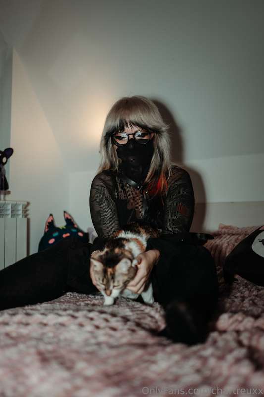 chartreuxx image #0