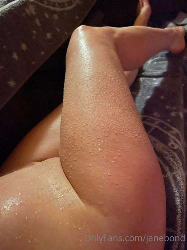 So hot there
Tip me to see more)