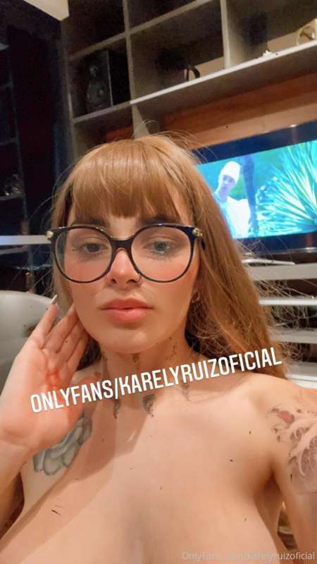 Photo 82 de Karely Ruiz sur Tocromo