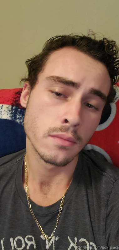 I never know how to keep my facial hair so maybe you lot can..