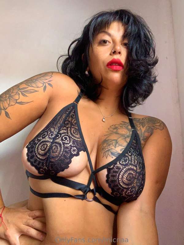 I would like to know what you imagine when you see me like t..