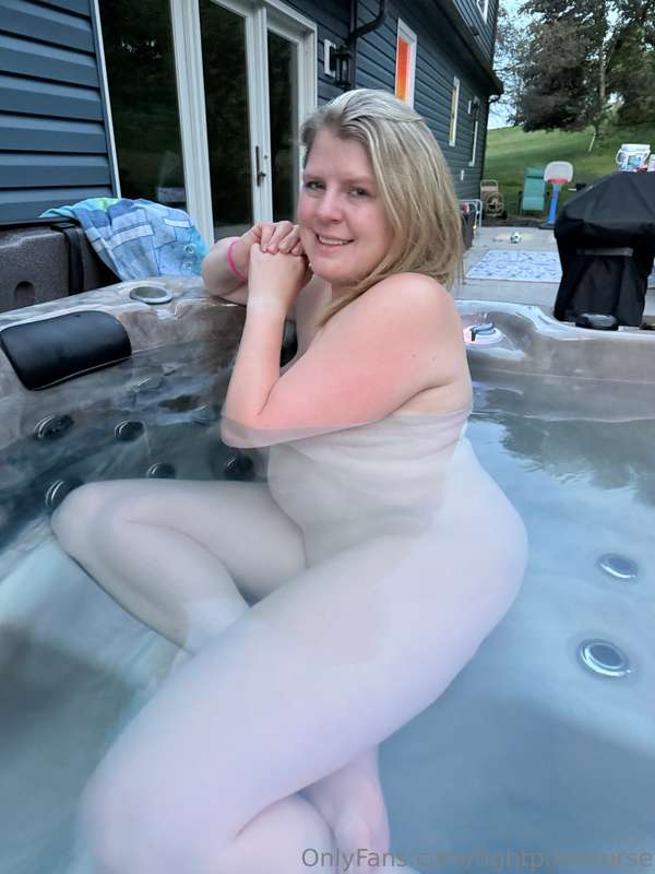 Hot tub kind of night! 🌸☀️🍃💕