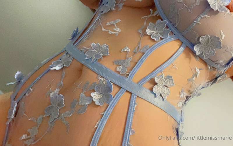 Cutest lingerie and it doesn’t fit :(