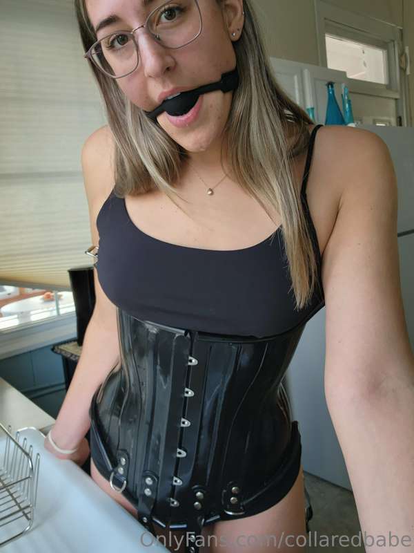 collaredbabe image #2