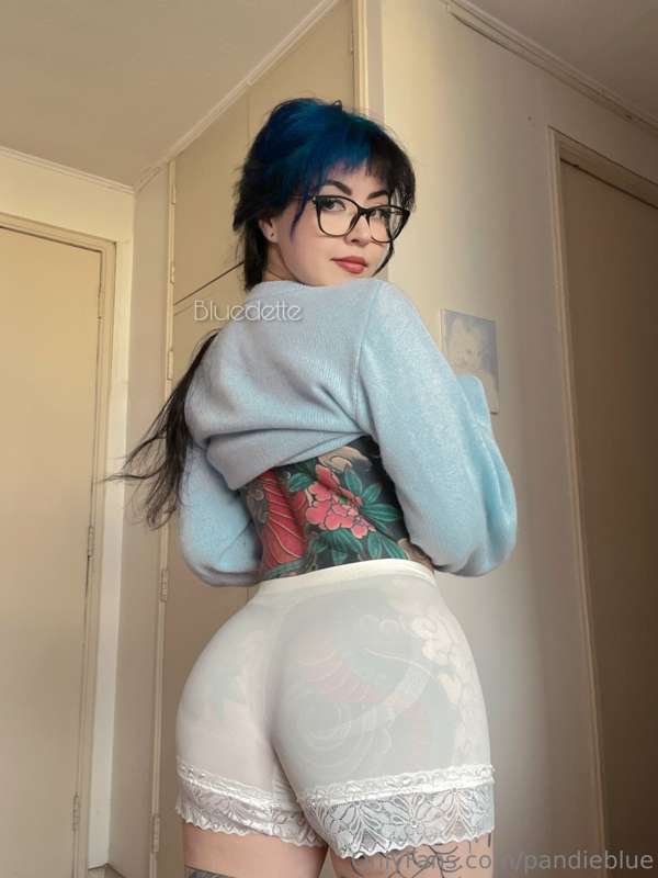 Miau 🐱 
Onlyfans.com/Bluedette 60%off