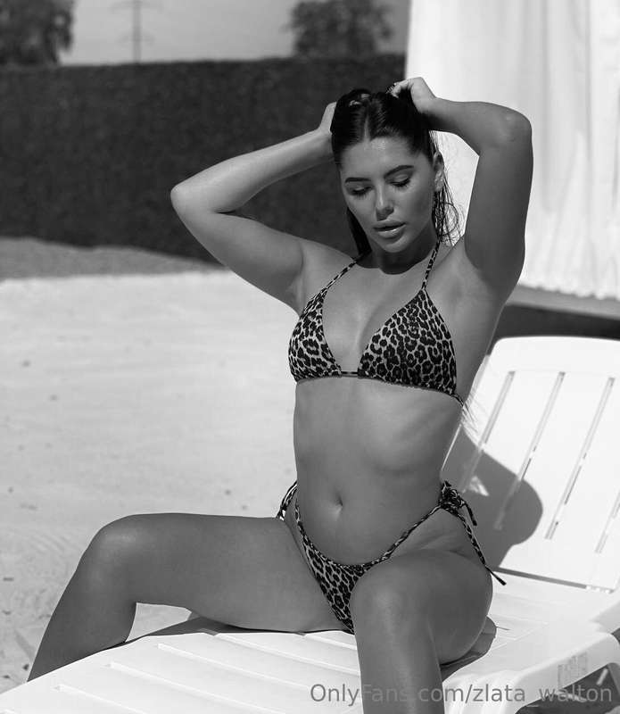 Stylish, beautiful, sexy...😎😍 One black and white filter enh..