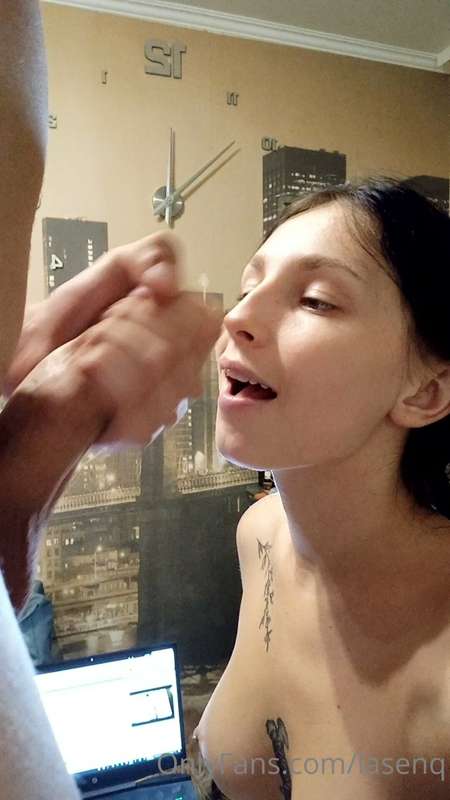 Cum on face🥵 video in VIP