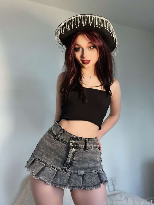 pixiecat image #9