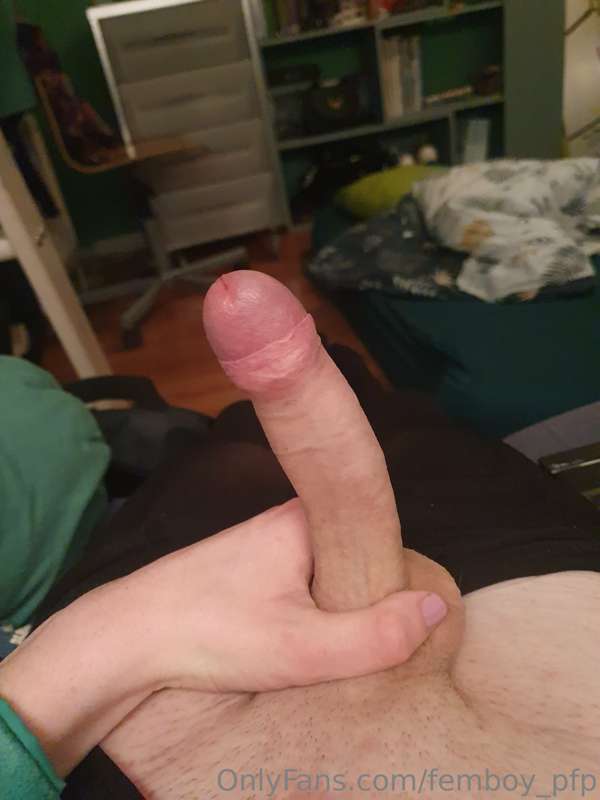 femboy_pfp image #3