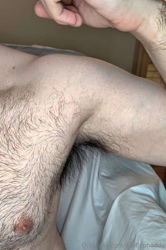 Smell my unwashed pit