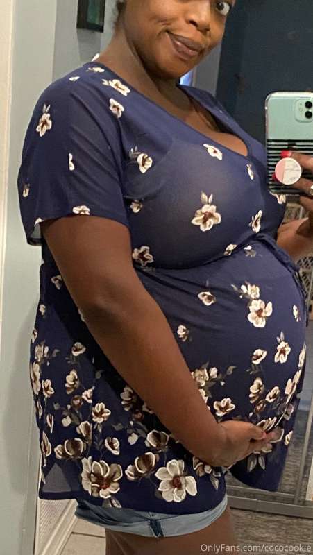 Mommy check in: 3 days overdue and still pregnant 😩