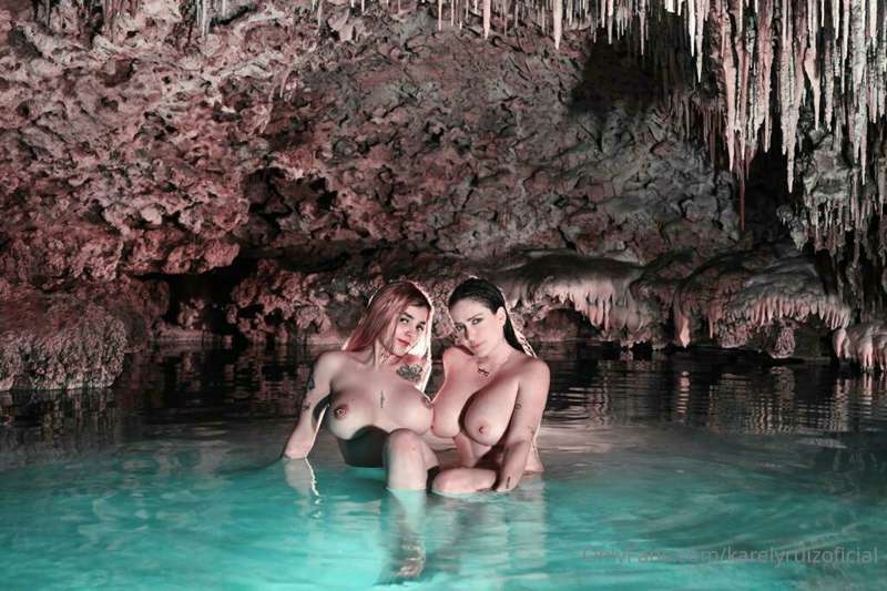 Karely Ruiz 在 Tocromo 的第 337 張照片