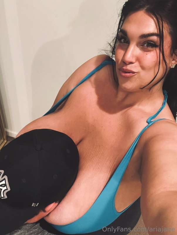 The best pillows after a long days work 😈
