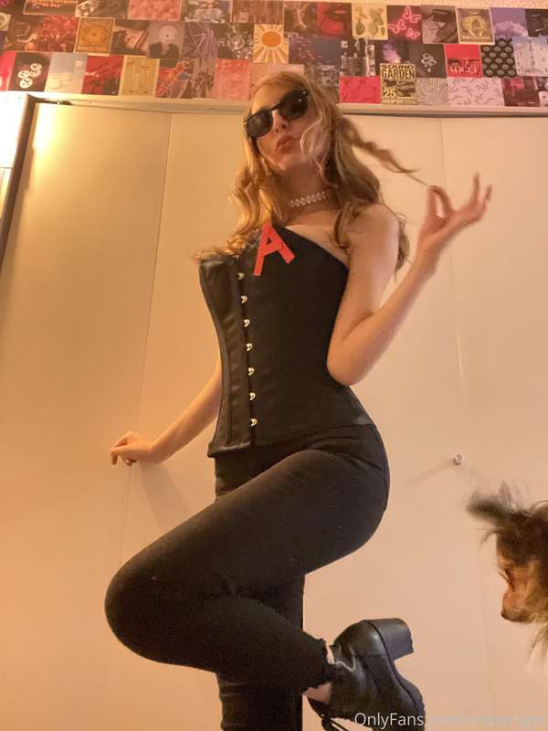 chloenight image #5