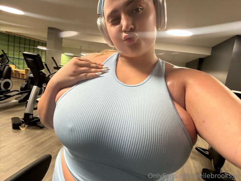 bellebrooksxo photo