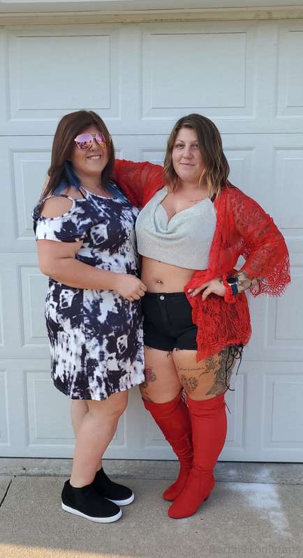We wanna watch you cum😊😊😊😊😊