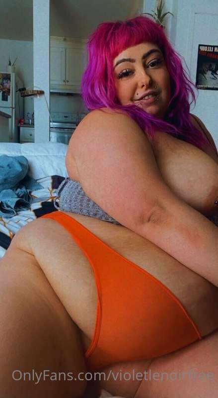 violetlenoirfree image #0